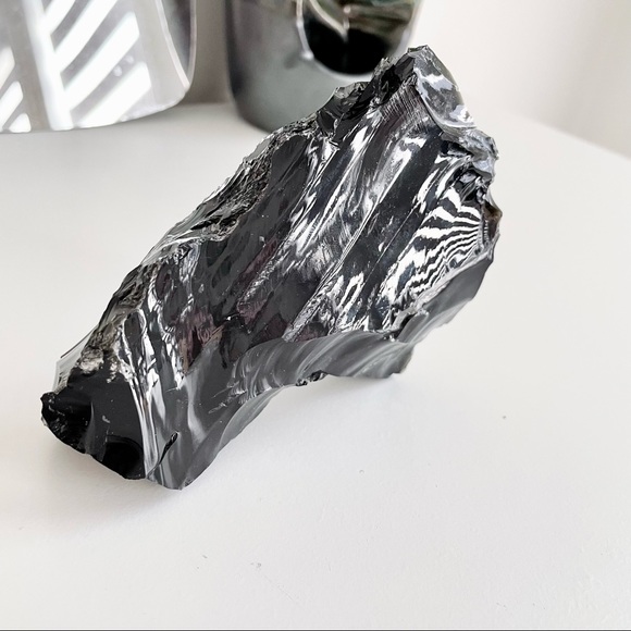 Obsidian chunk - Picture 2 of 5